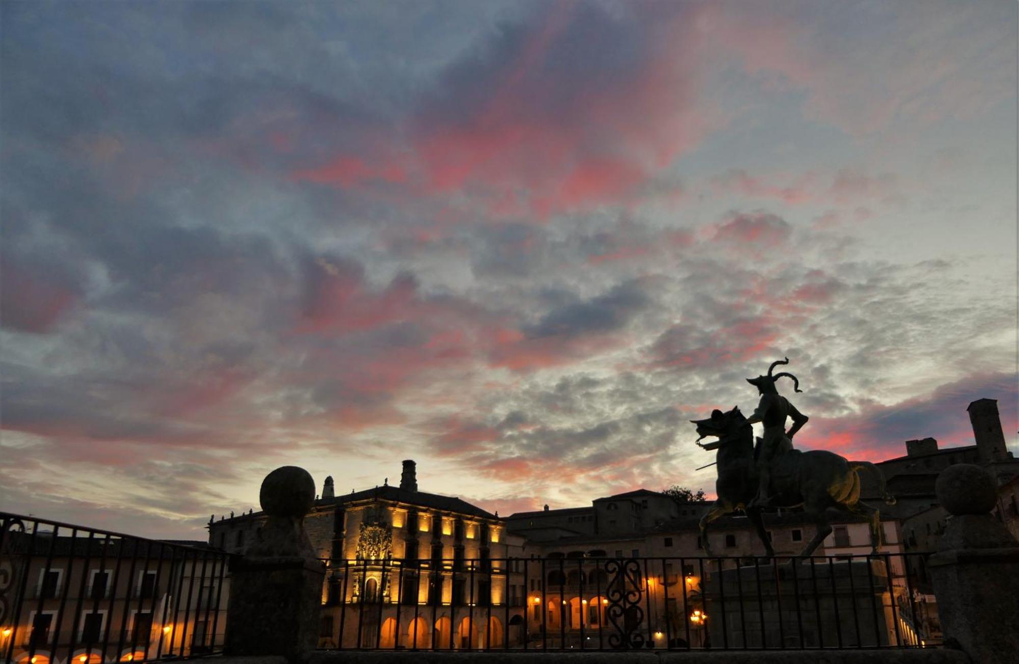 Apartamentos Altozano ตรูคีโย ภายนอก รูปภาพ