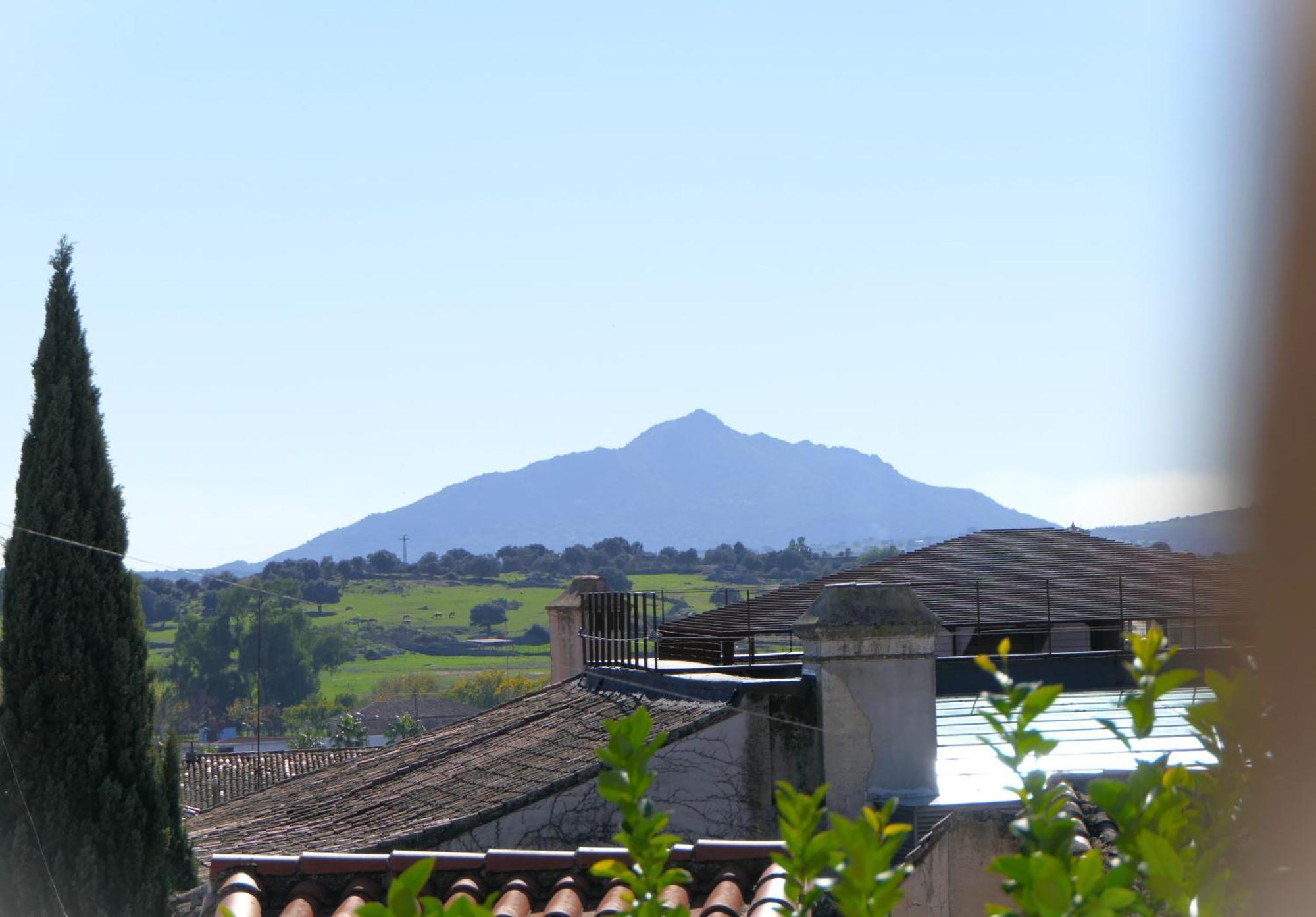 Apartamentos Altozano ตรูคีโย ภายนอก รูปภาพ